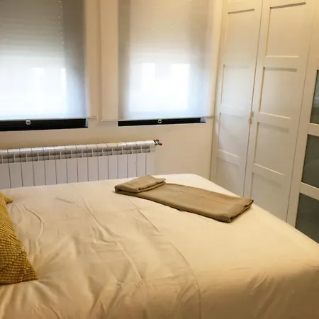 Apartment Golden & White