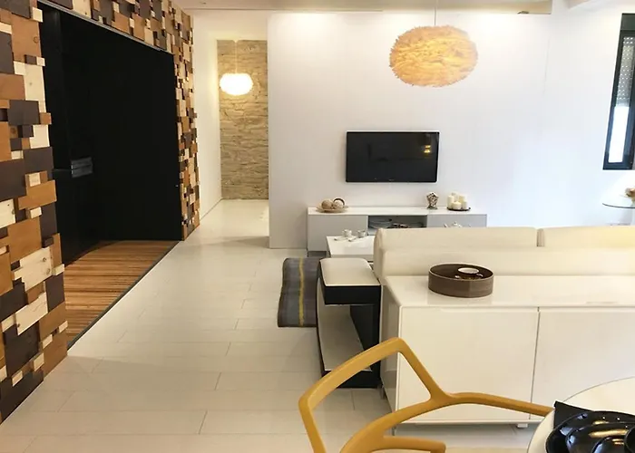 Διαμέρισμα Golden & White