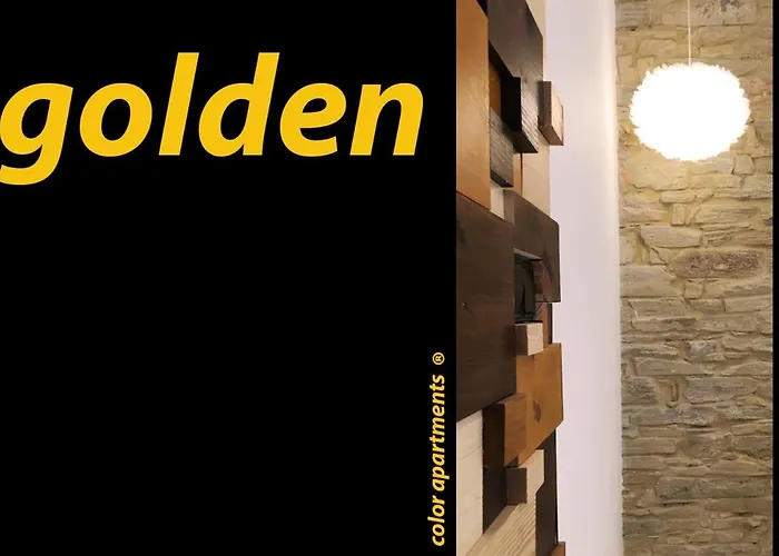 Golden & White * Σαντιάγο ντε Κομποστέλα