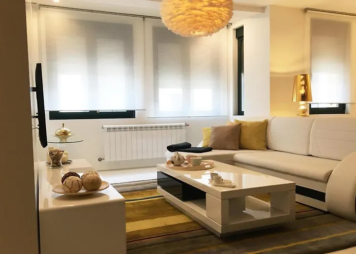 Golden & White * Σαντιάγο ντε Κομποστέλα